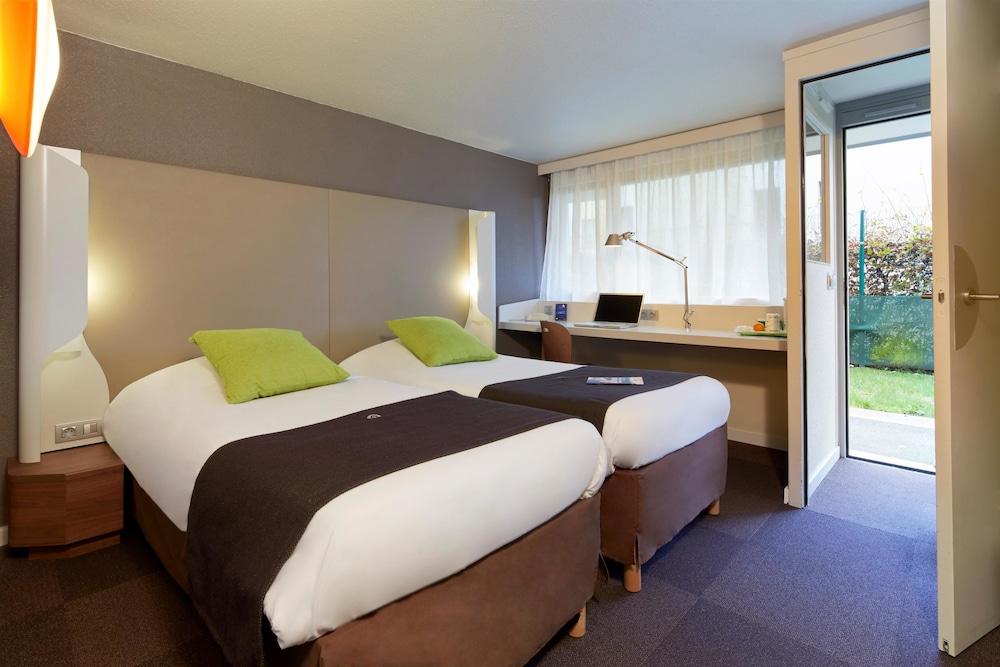 Campanile Villejust - ZA Courtaboeuf