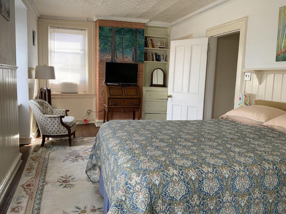 Fort Place Bed & Breakfast