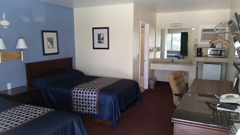 Rodeway Inn & Suites Blythe I-10