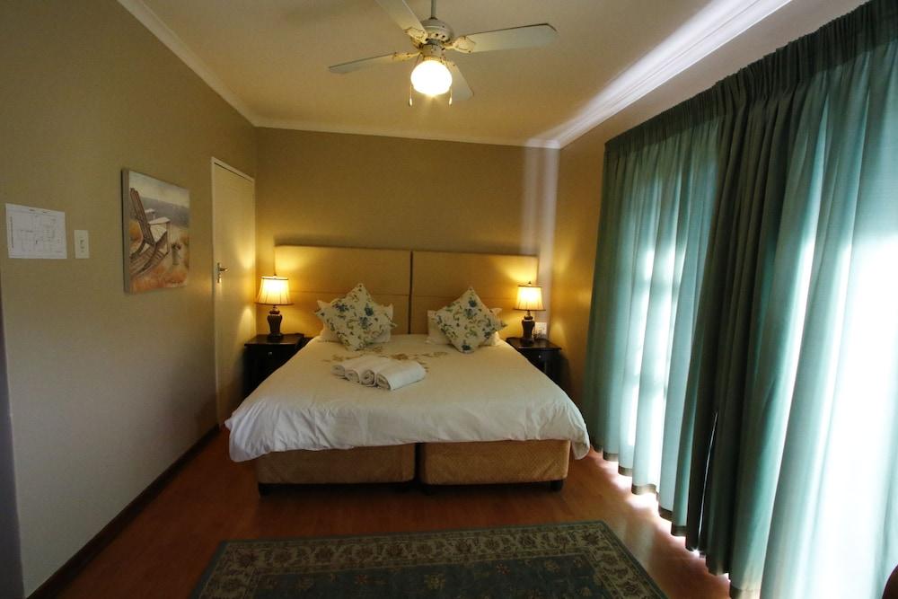 Bluewater Beachfront Guesthouse