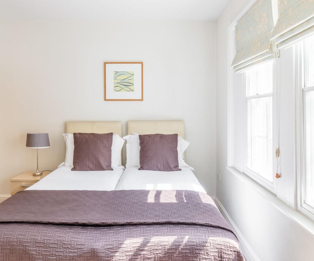 SACO Bath - St James's Parade