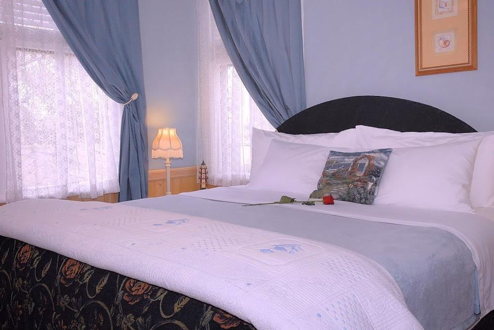 Coastal Dreams Bed & Breakfast