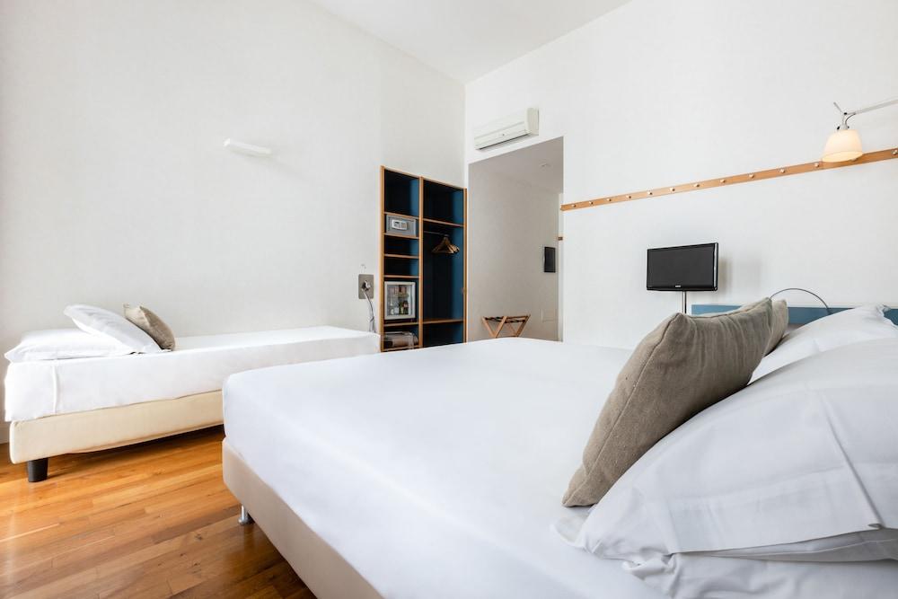 Hotel Piazza Bellini & Apartments