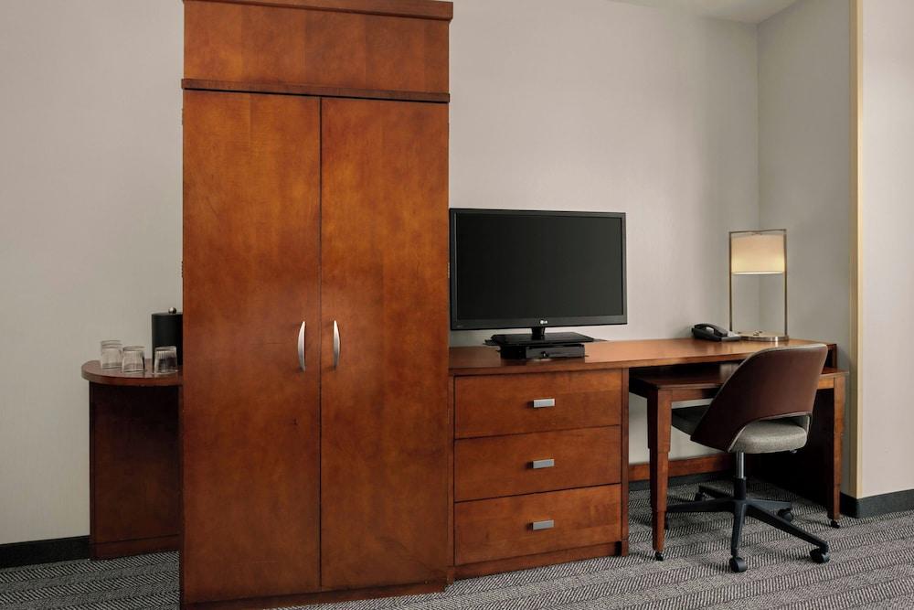 Courtyard by Marriott Halifax Downtown