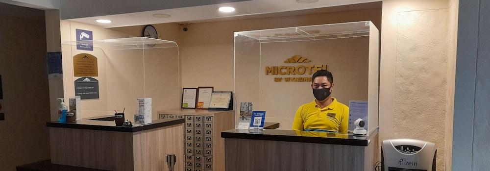 Microtel by Wyndham Boracay