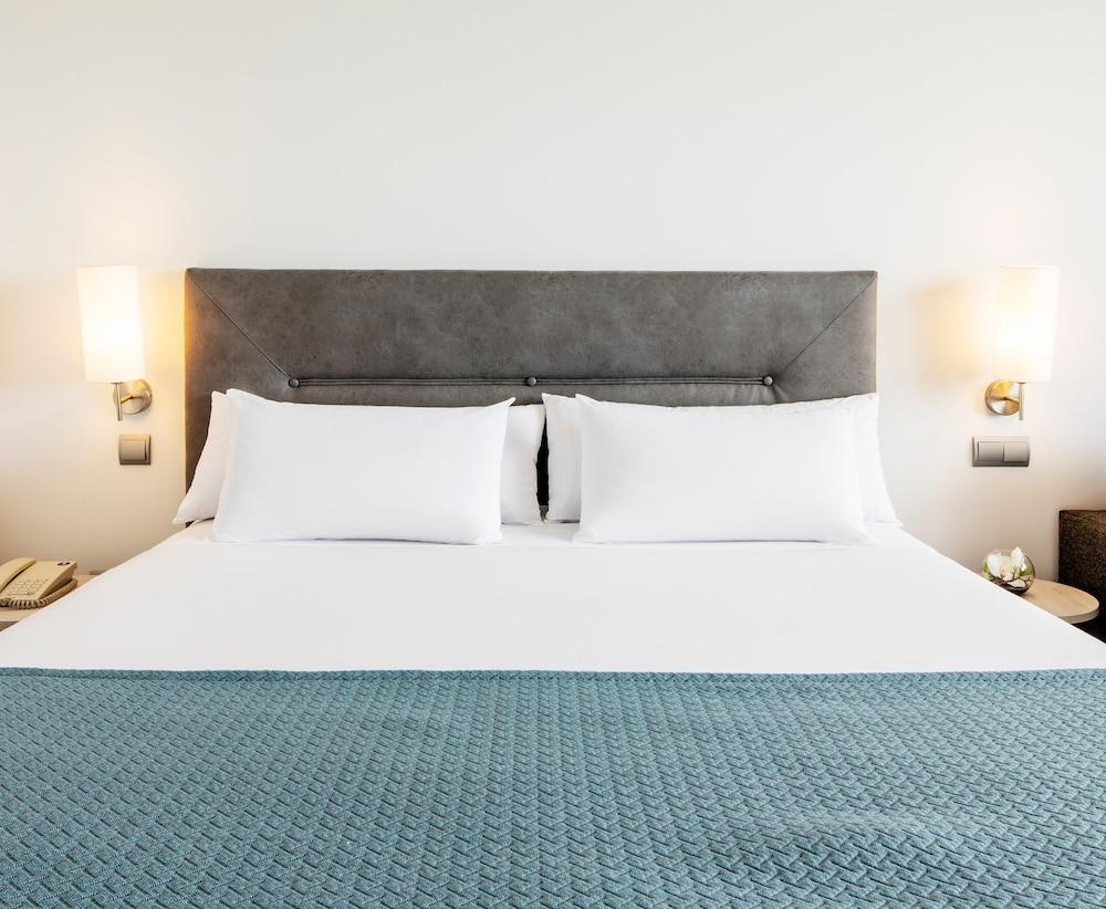 Hotel ILUNION Calas De Conil