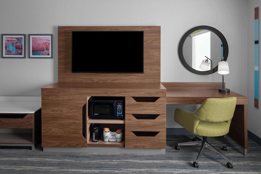 Hampton Inn & Suites Grand Rapids-Airport 28th St