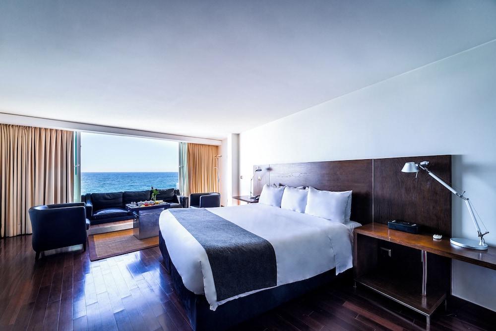 Radisson Blu Acqua Hotel & Spa Concon