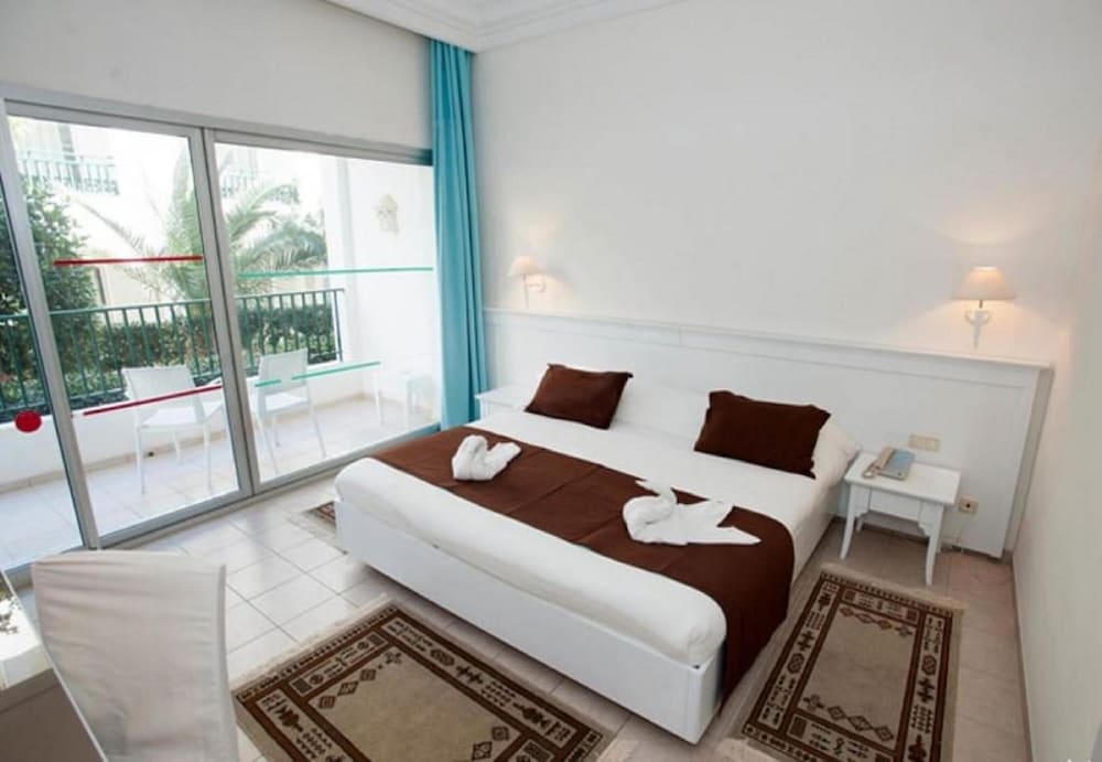 Soviva Resort - Families Only