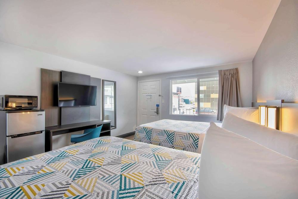 Studio 6 Eureka, CA – Old Town