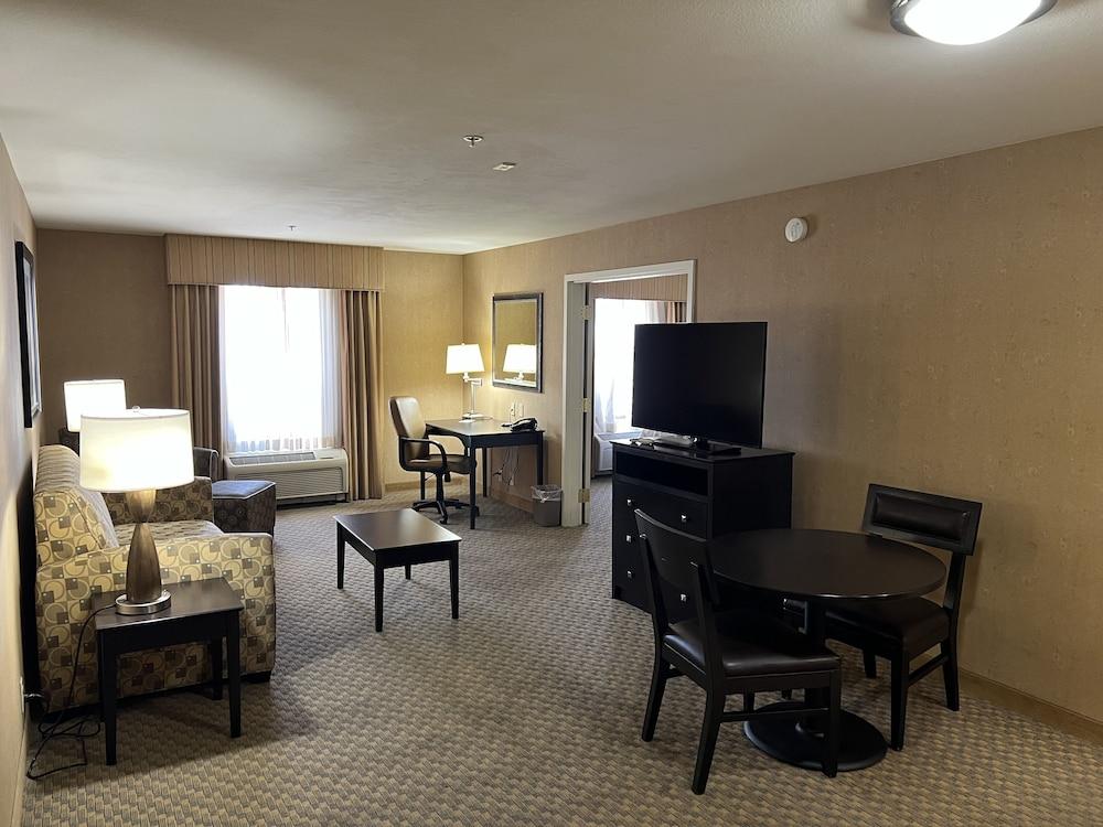 Hampton Inn & Suites Barstow