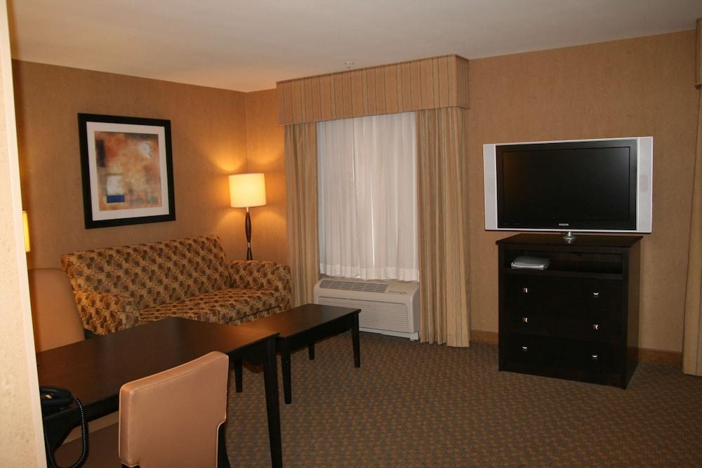 Hampton Inn & Suites Barstow