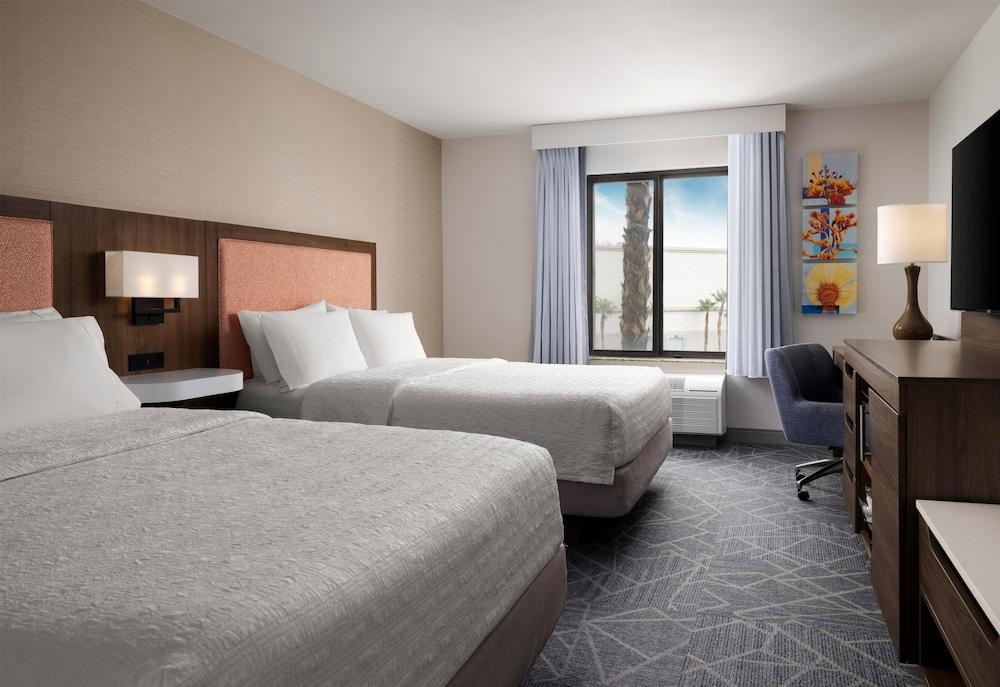 Hampton Inn & Suites Las Vegas-Red Rock/Summerlin