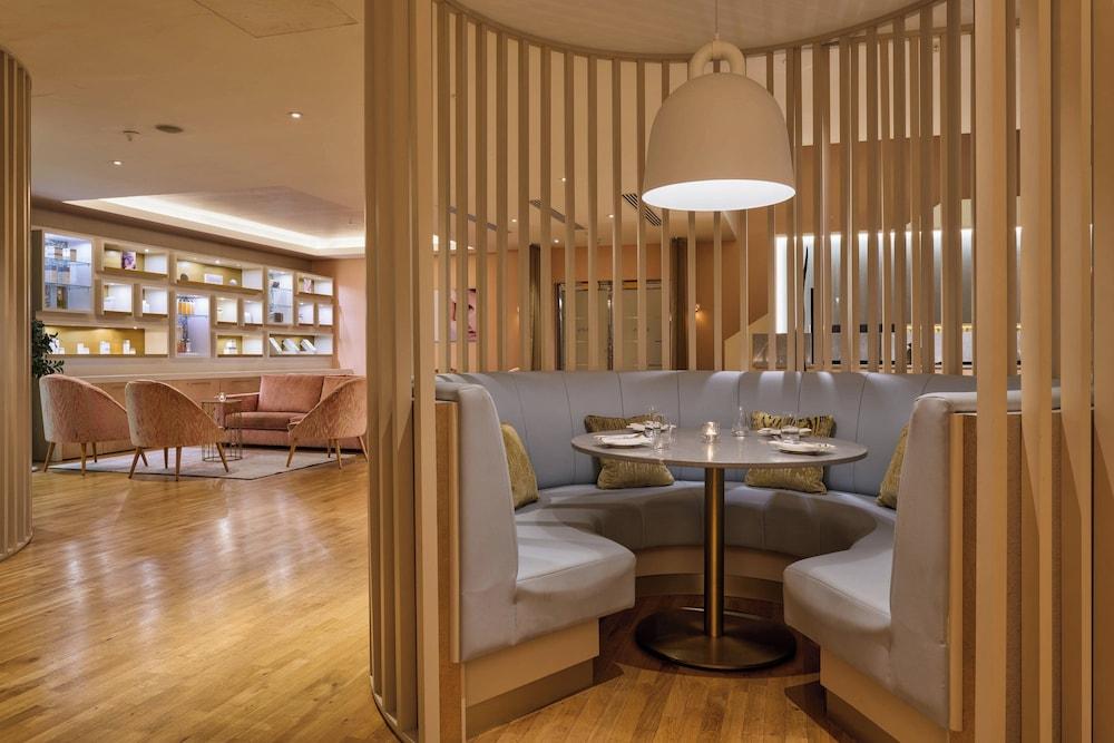 Powerscourt Hotel, Autograph Collection