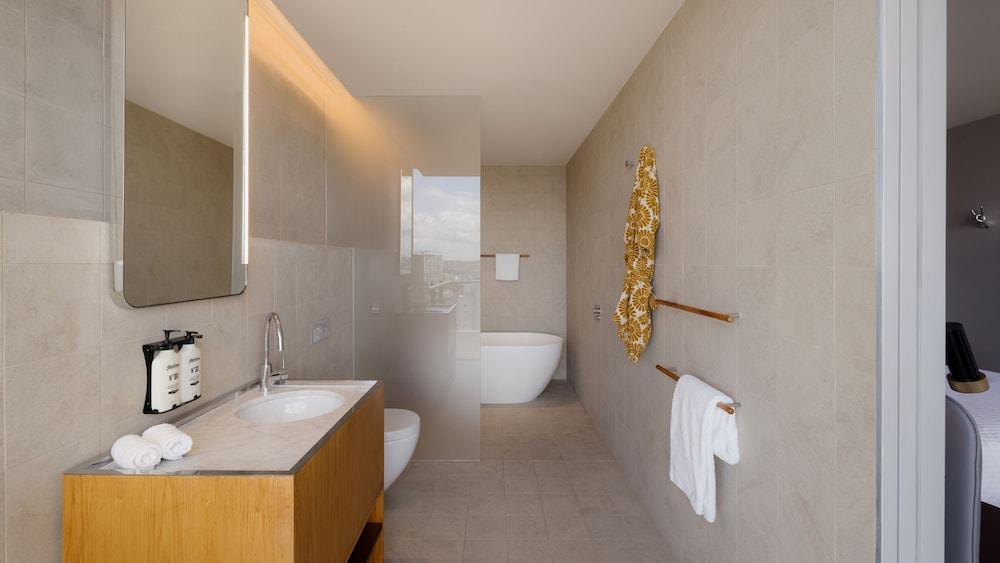 Hotel Indigo Sydney Potts Point by IHG