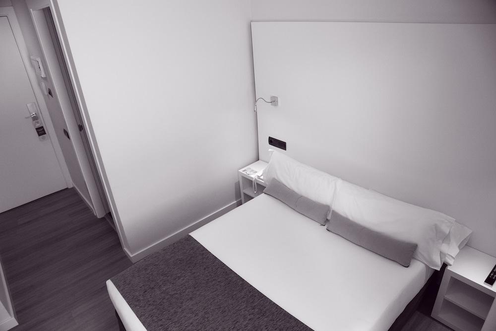 Bcn Urbaness Del Comte