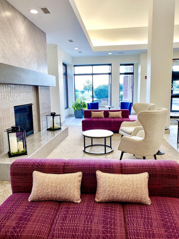 Hilton Garden Inn Oconomowoc