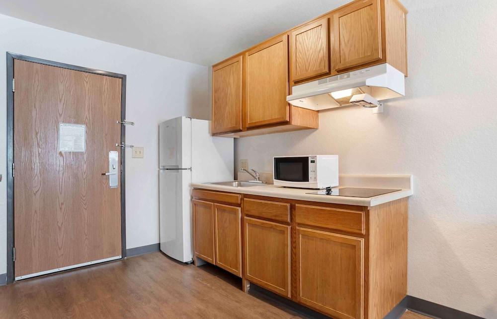 Extended Stay America Select Suites - Montgomery