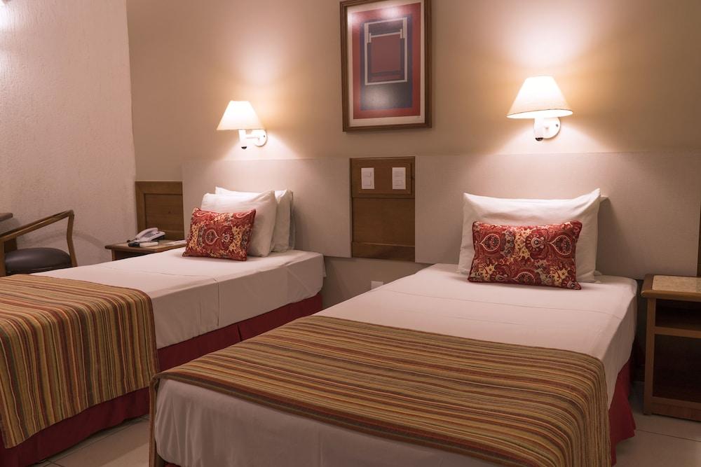 Oft Tamandare Plaza Hotel