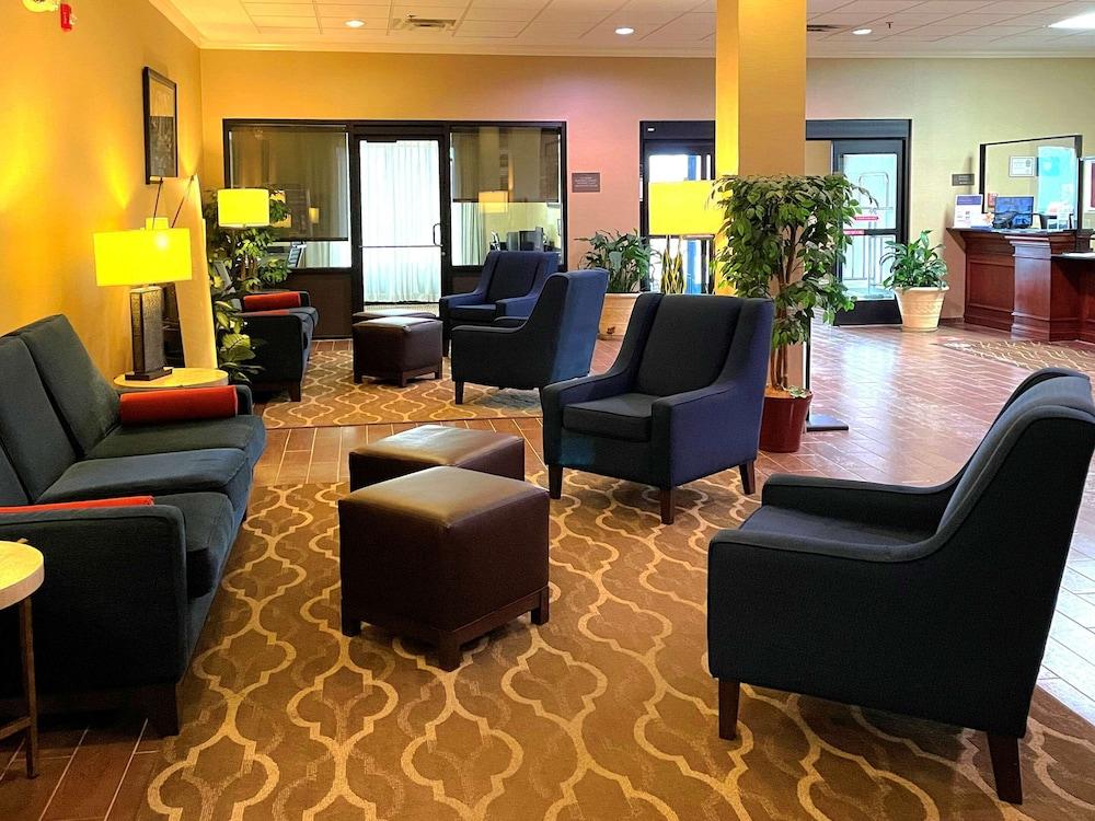 Comfort Inn & Suites Rogersville