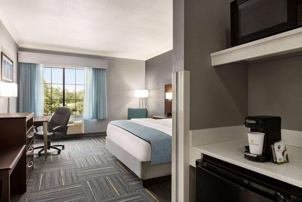 La Quinta Inn & Suites by Wyndham Dublin