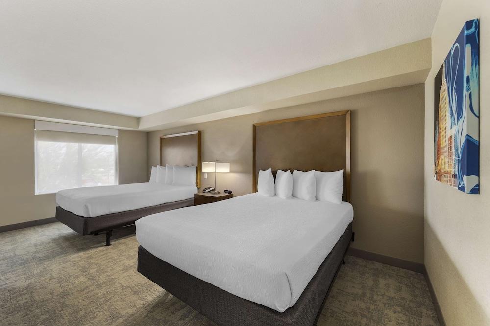 Best Western Plus Henderson Hotel