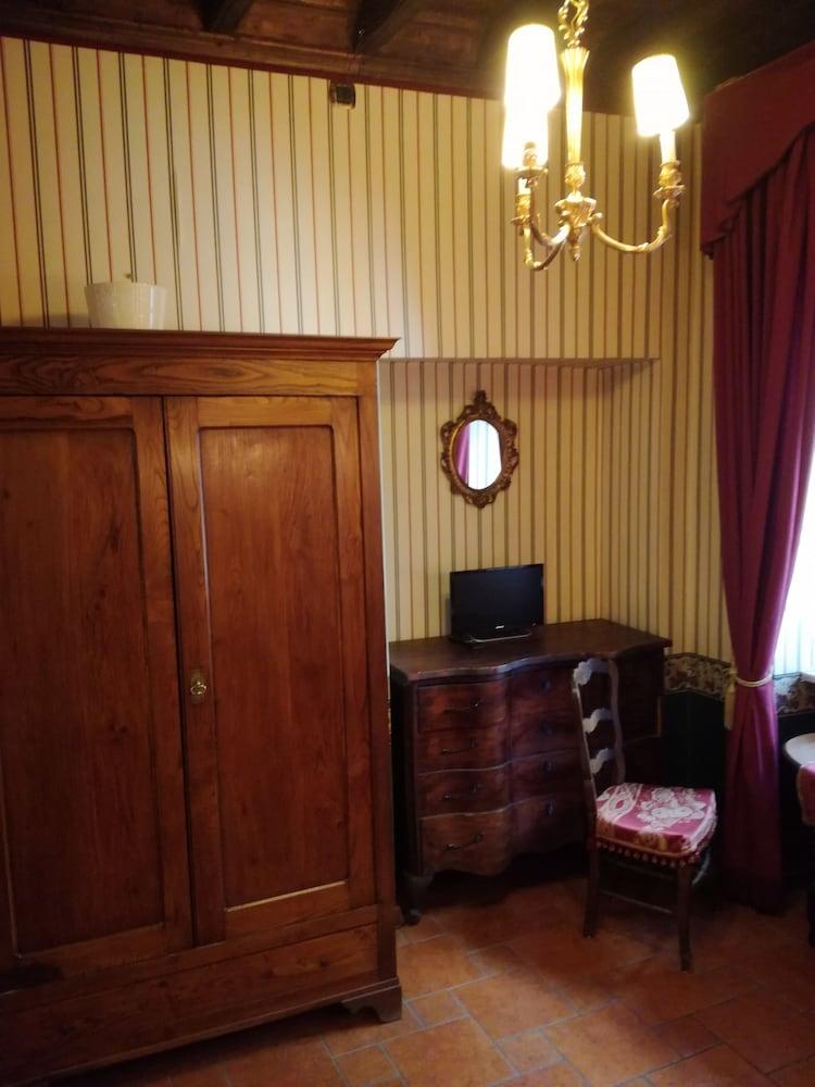 Ai Savoia B&B - Guest House