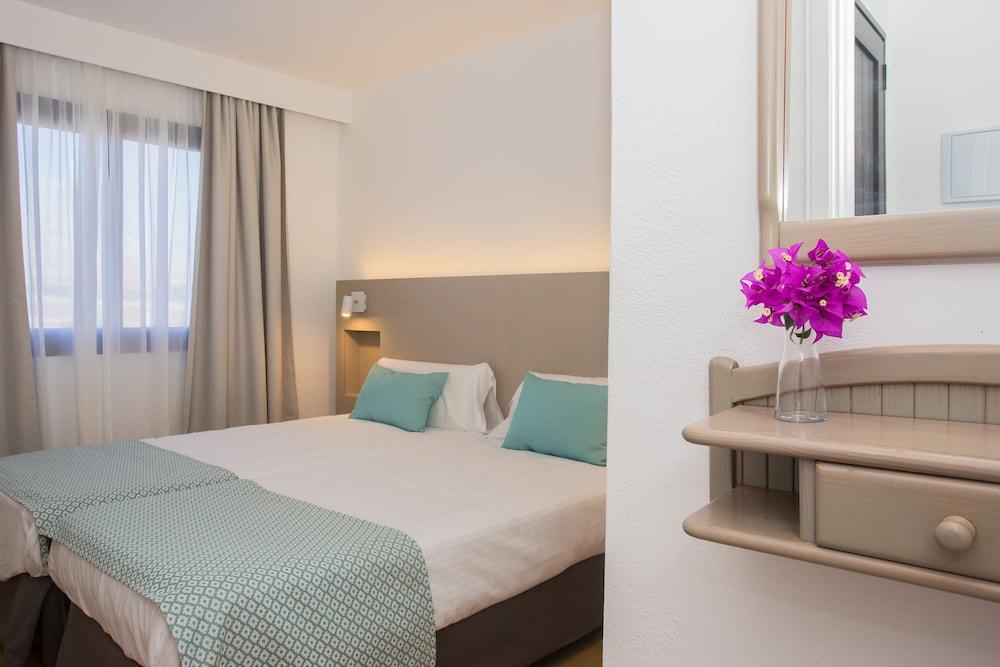 Apartamentos Los Tulipanes