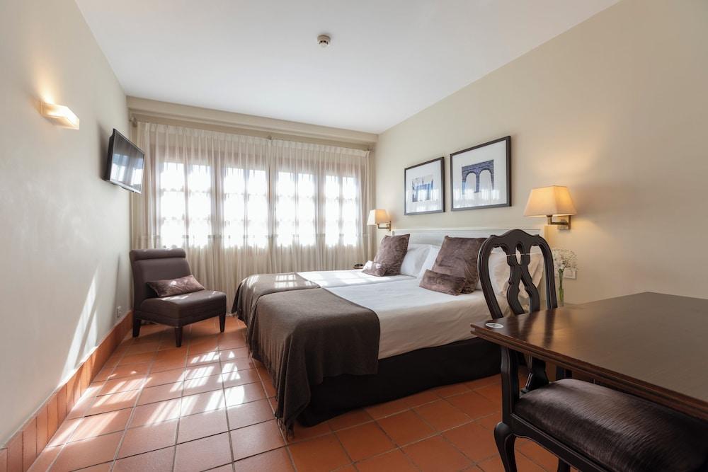 Hotel San Antonio El Real