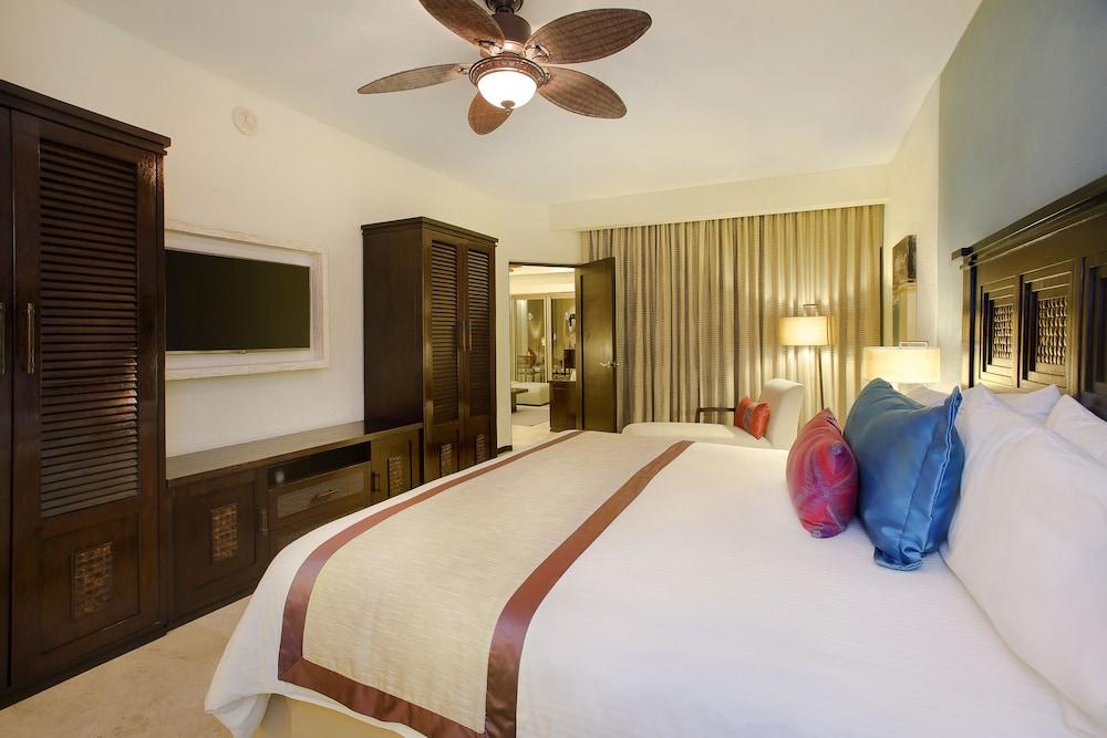 Casa Dorada Los Cabos Resort & Spa