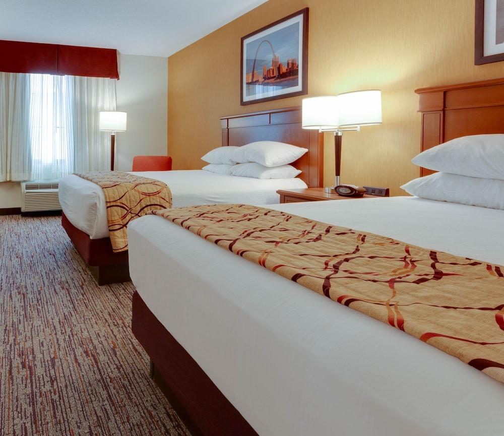 Drury Inn & Suites St. Louis Forest Park