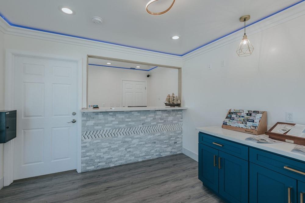 Sea Air Inn & Suites - Downtown - Restaurant Row