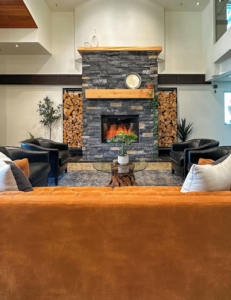 Prestige Prince George Lodge