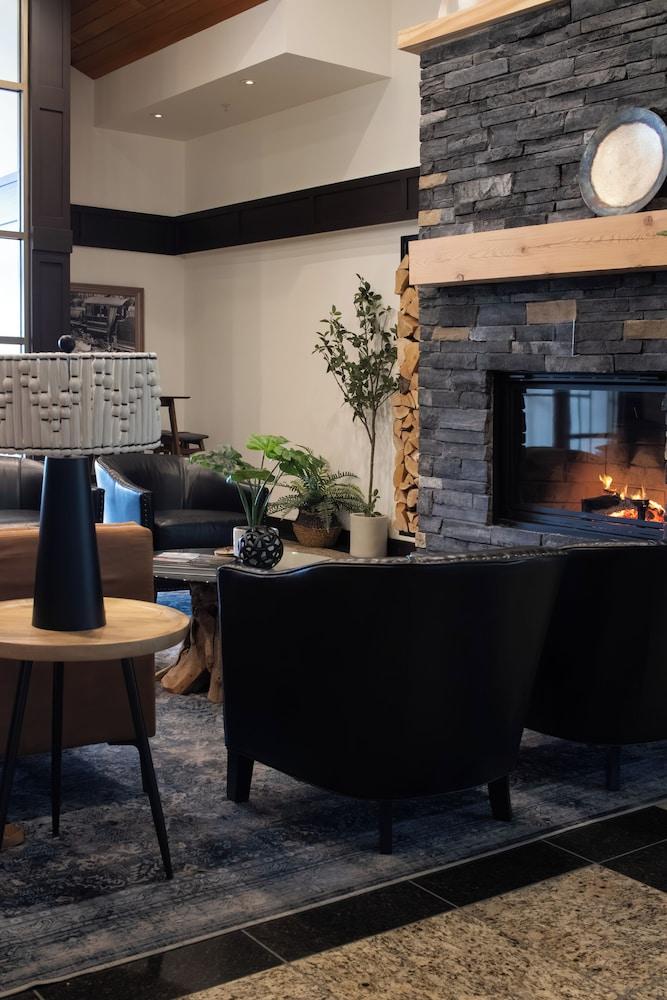 Prestige Prince George Lodge