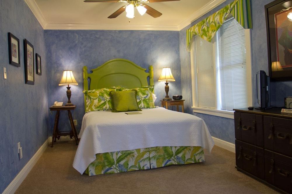 The Mango Inn Bed & Breakfast