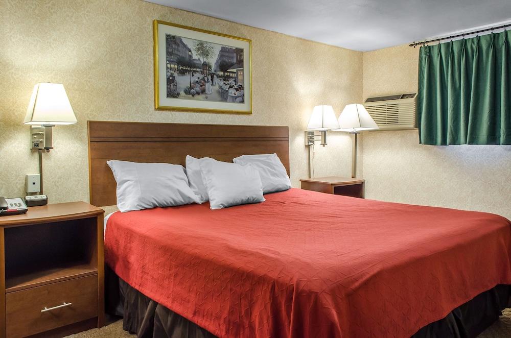 Econo Lodge Bellefonte I-99