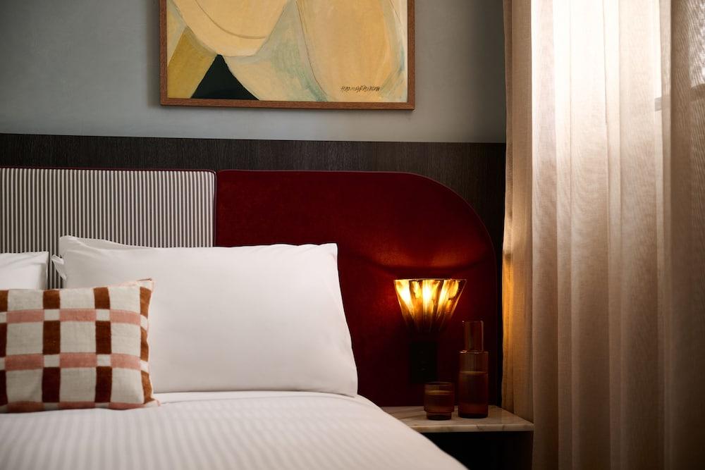 Hotel Morris Sydney - Handwritten Collection