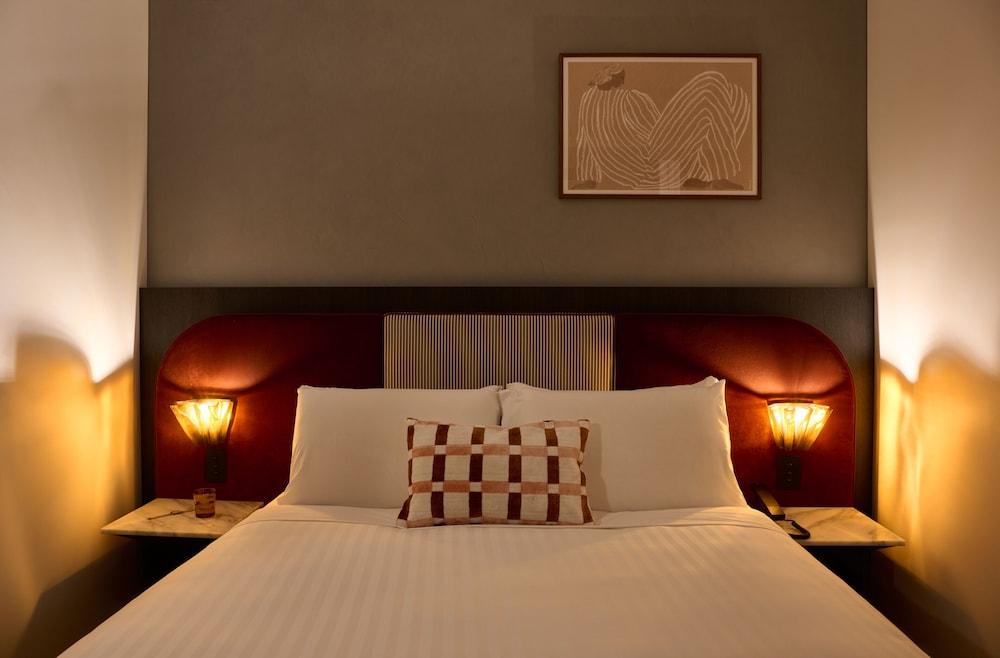 Hotel Morris Sydney - Handwritten Collection