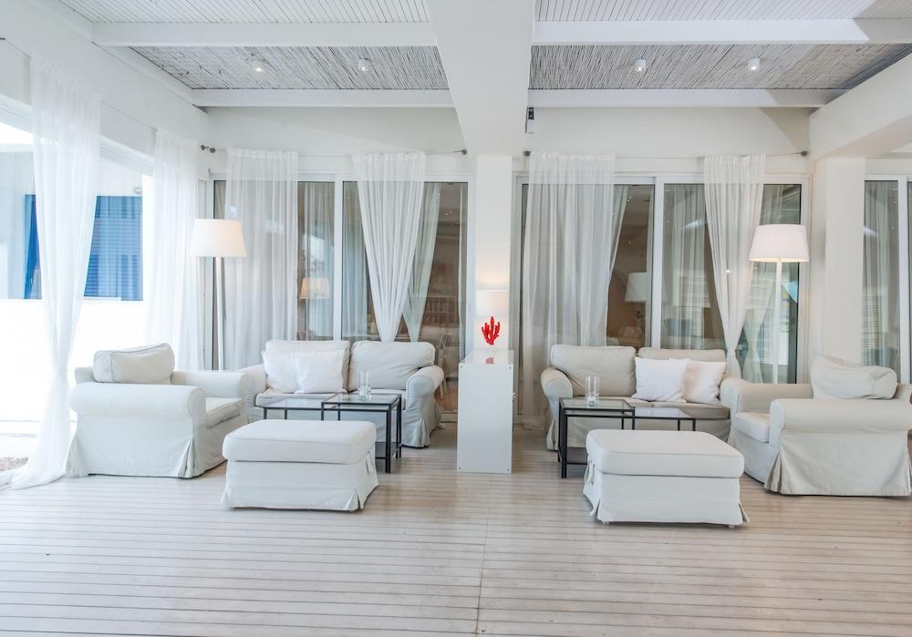 Knossos Beach Bungalows Suites Resort & Spa