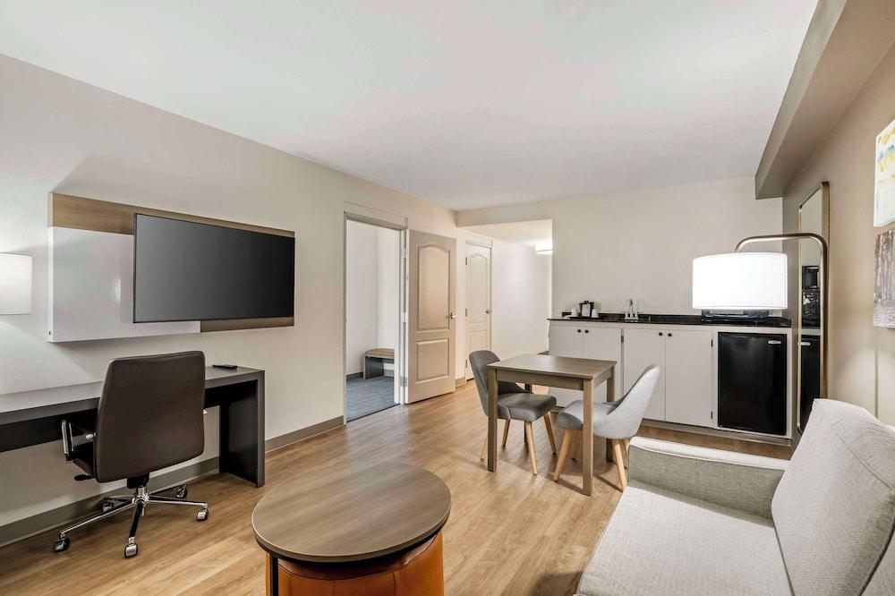 Comfort Suites Valdosta Mall Area