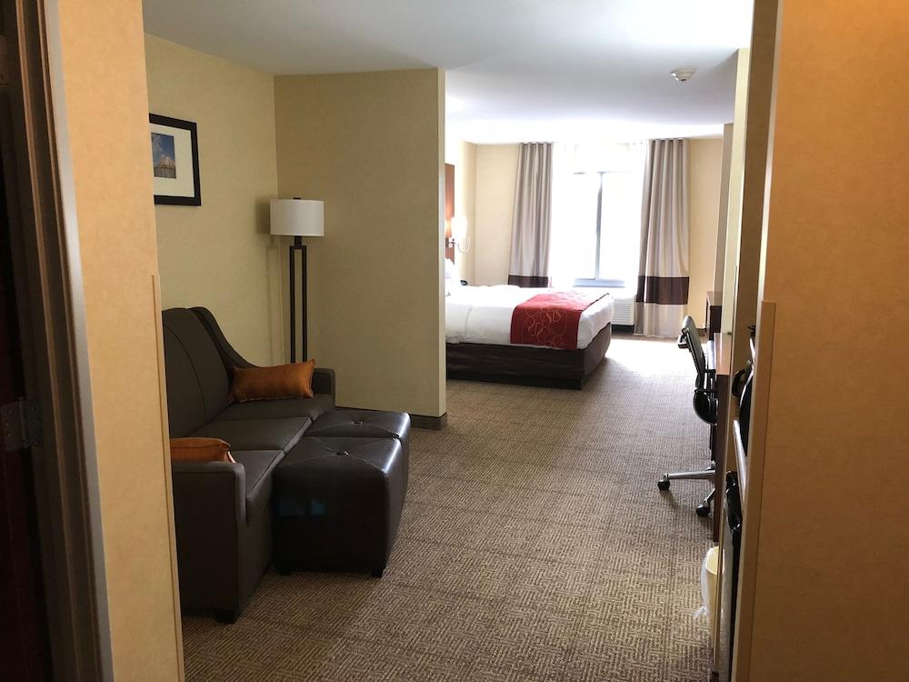 Comfort Suites Elkhart South