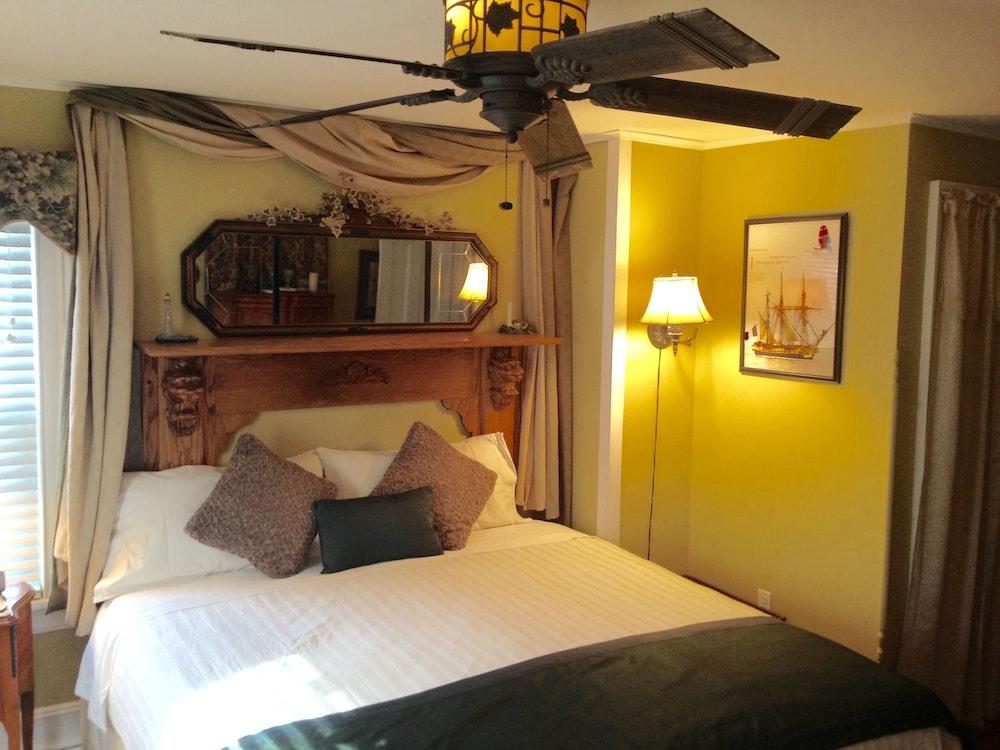 Stirling House Bed & Breakfast