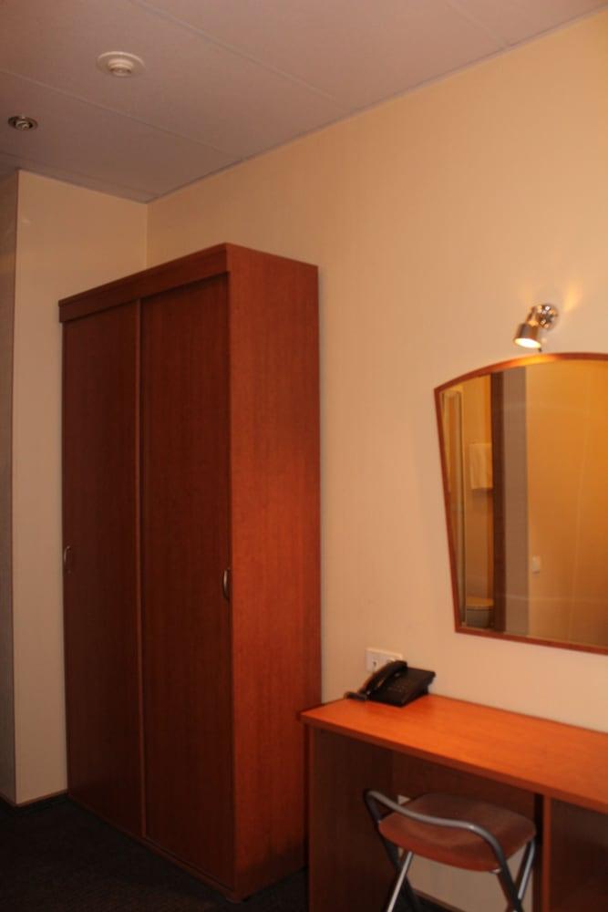 Rinaldi Poetic - B&B