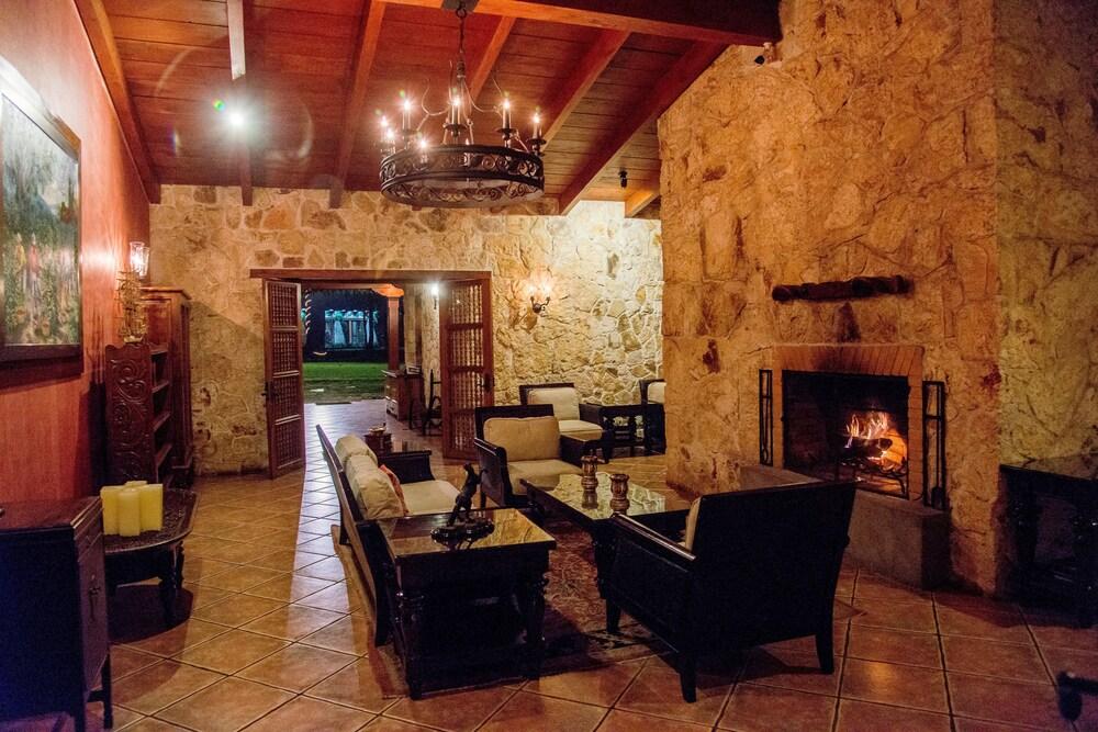 Filadelfia Coffee Resort & Tours