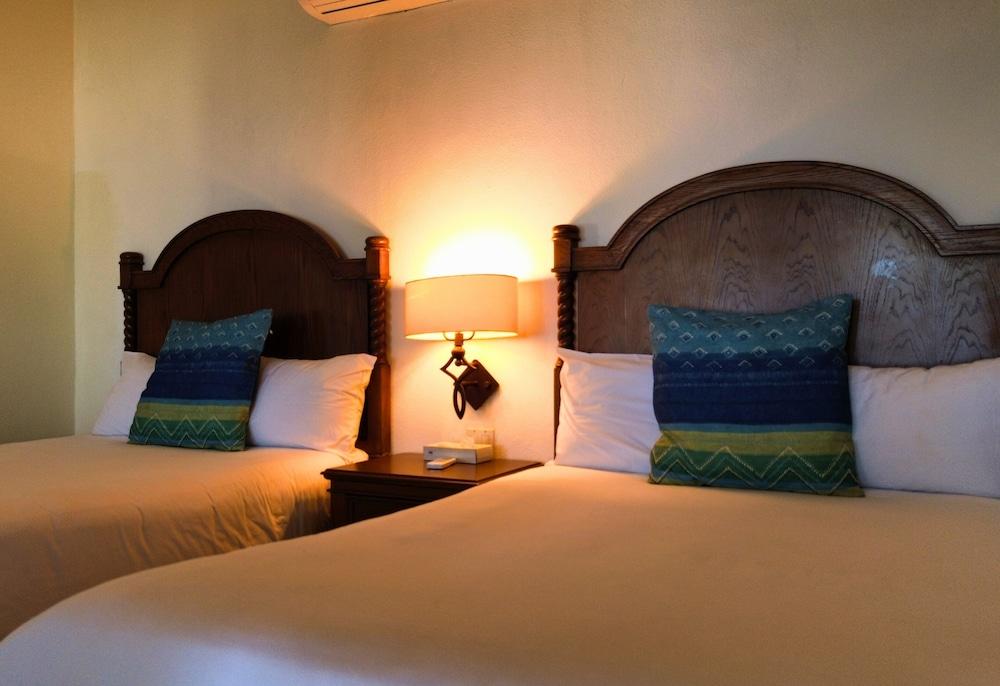 Hotel Punta Pescadero Paradise