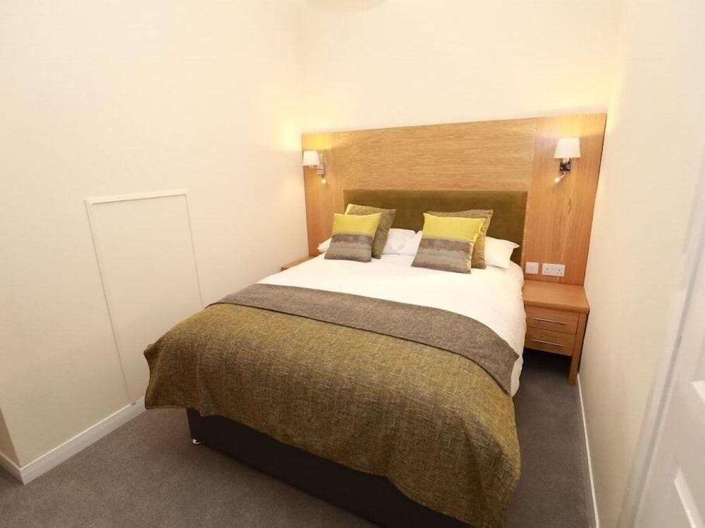 The Famous Star Hotel