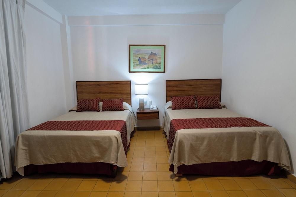 Hotel Encino Malecón Centro Puerto Vallarta