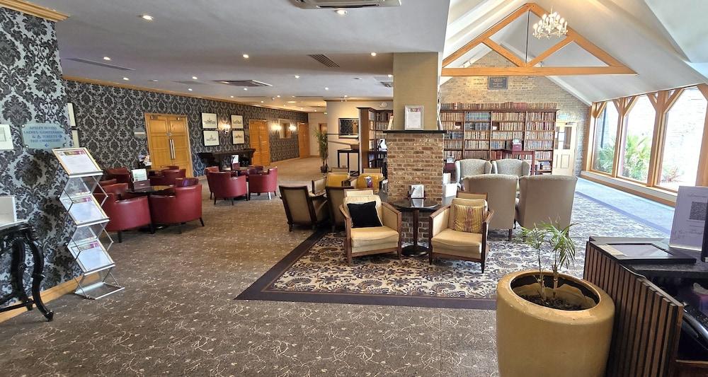 Shendish Manor Hotel & Golf Course