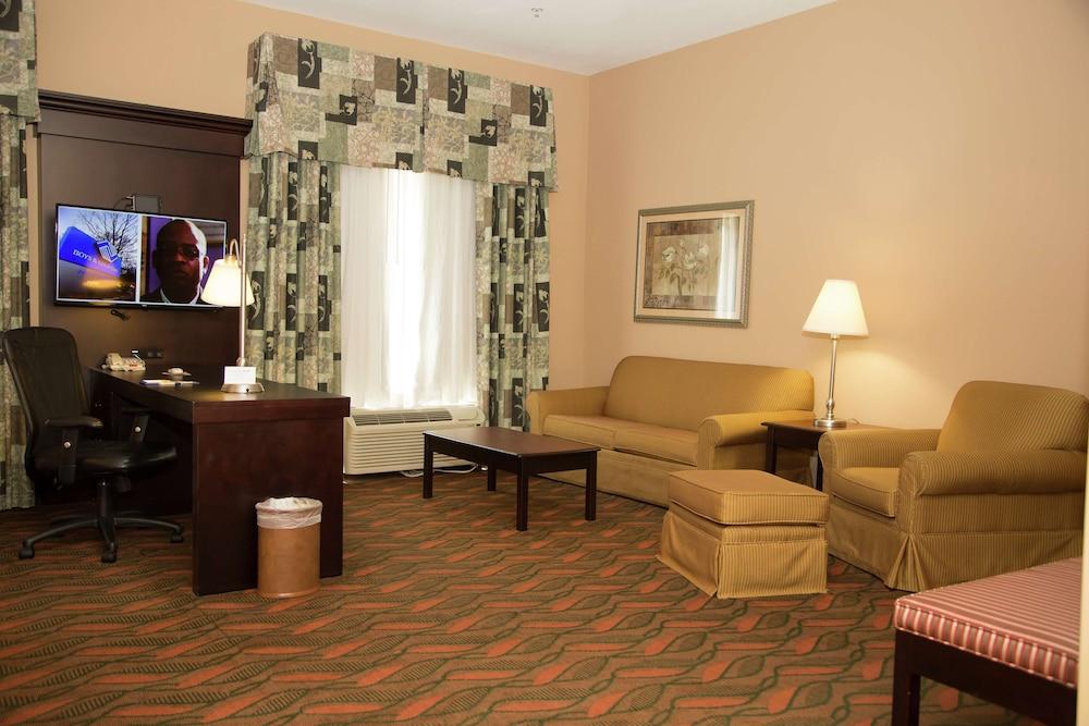 Hampton Inn & Suites Houston - Rosenberg