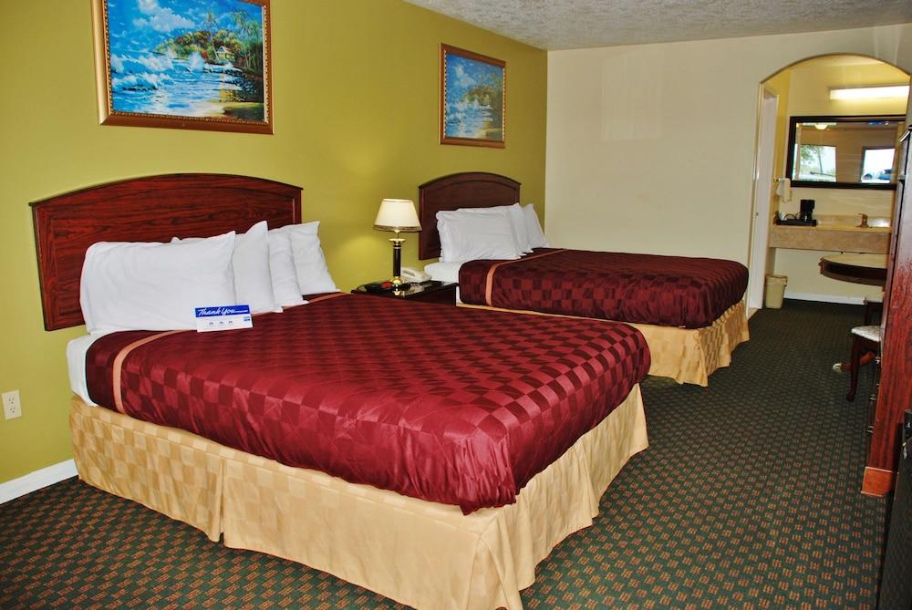 Americas Best Value Inn & Suites Hempstead Prairie View